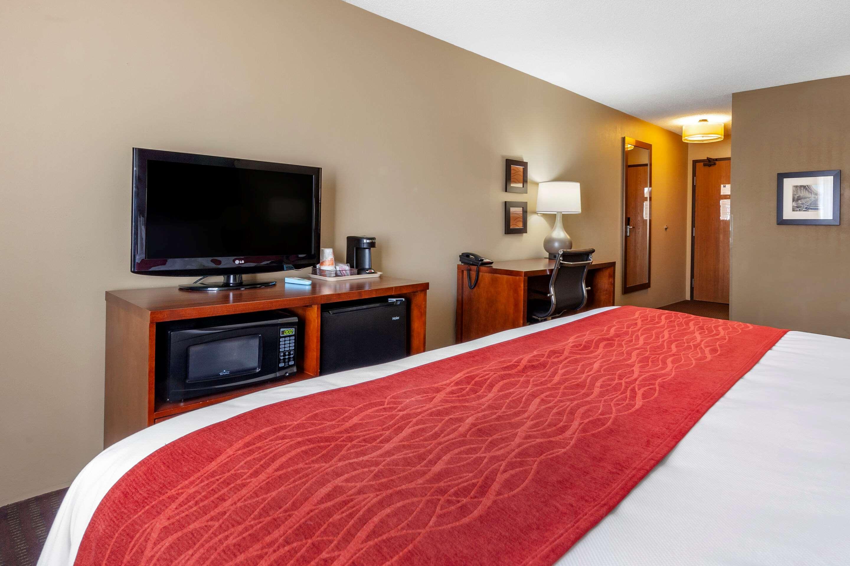 Comfort Inn Rhinelander Exterior photo