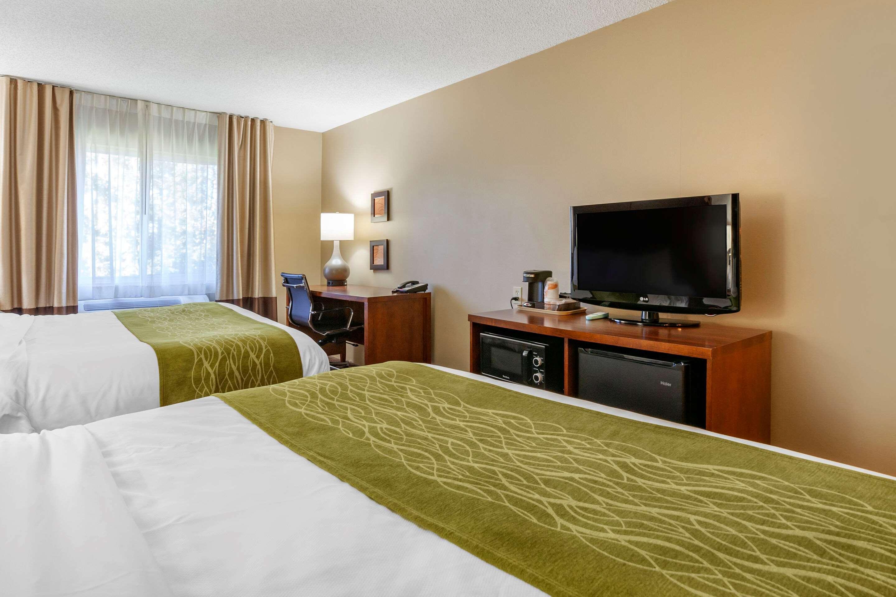 Comfort Inn Rhinelander Exterior photo