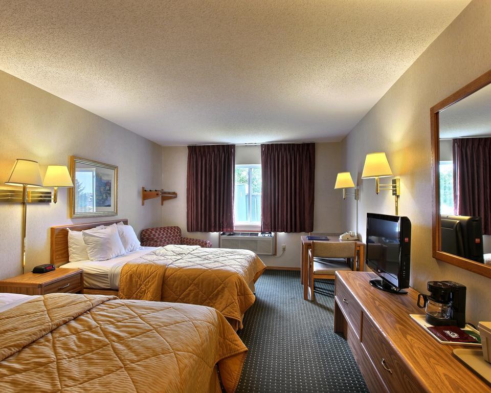 Comfort Inn Rhinelander Exterior photo