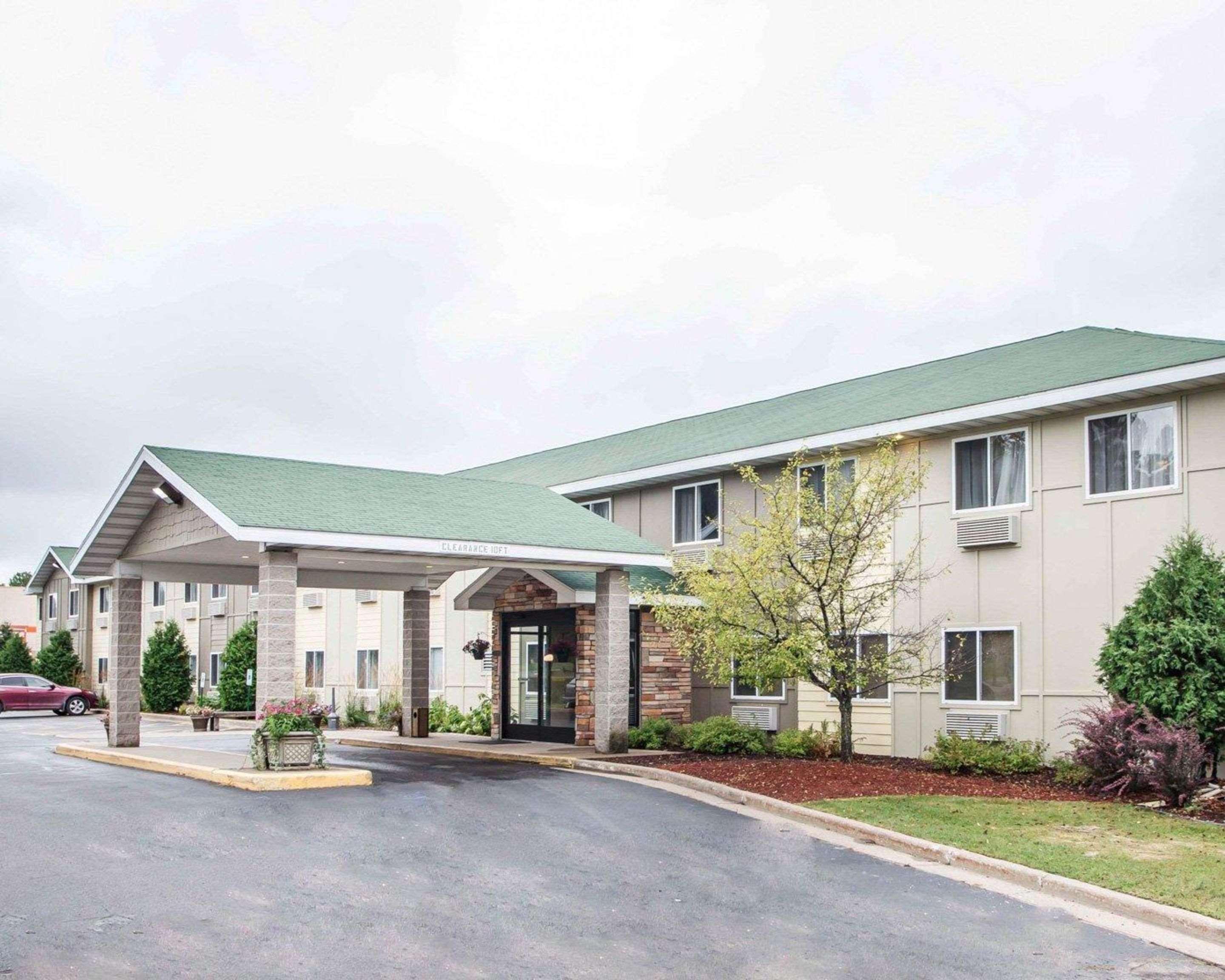 Comfort Inn Rhinelander Exterior photo